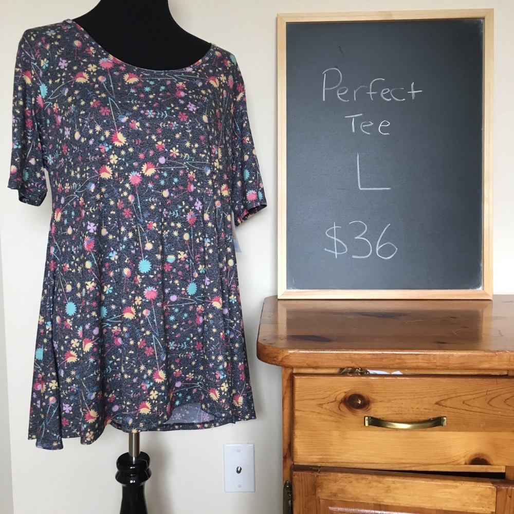 BNWT LuLaRoe Large Prefect Tee